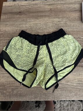 lululemon athletica Neon Yellow Black Print hotty hot shorts